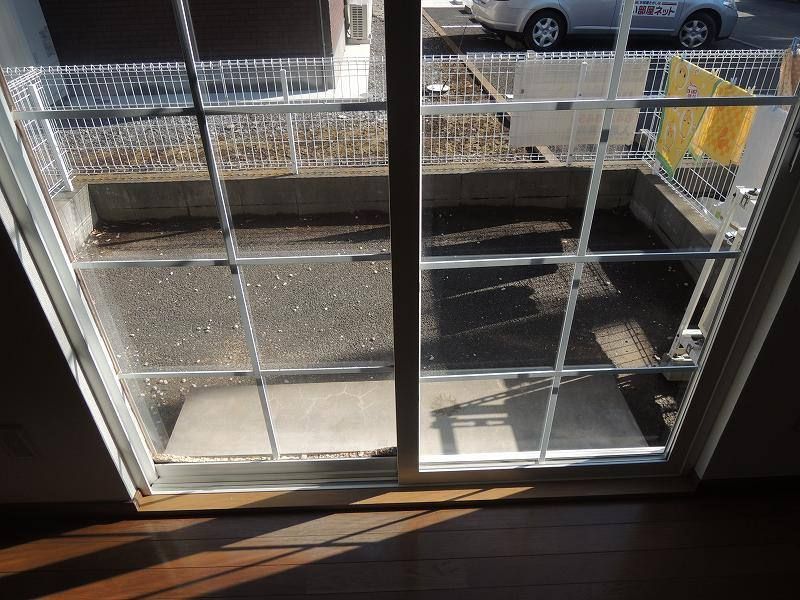 ��ʌ��k�����S�ɓޒ��厚�����̃A�p�[�g�̃o���R�j�[