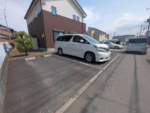 ��ʌ��k�����S�ɓޒ��厚�����̃A�p�[�g�̒��ԏ�