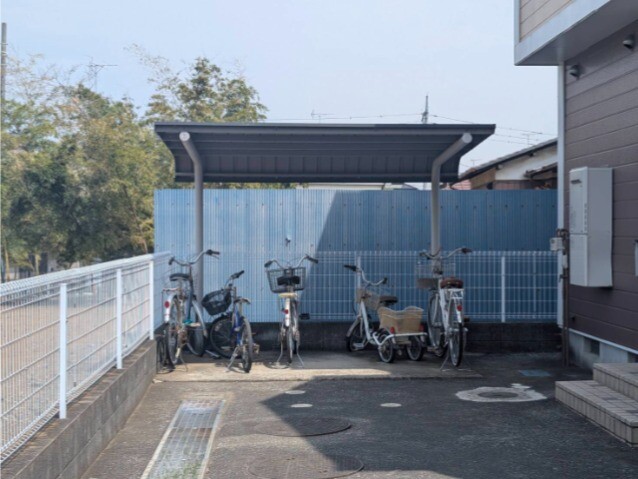 ��ʌ��k�����S�ɓޒ��厚�����̃A�p�[�g�̂��̑�