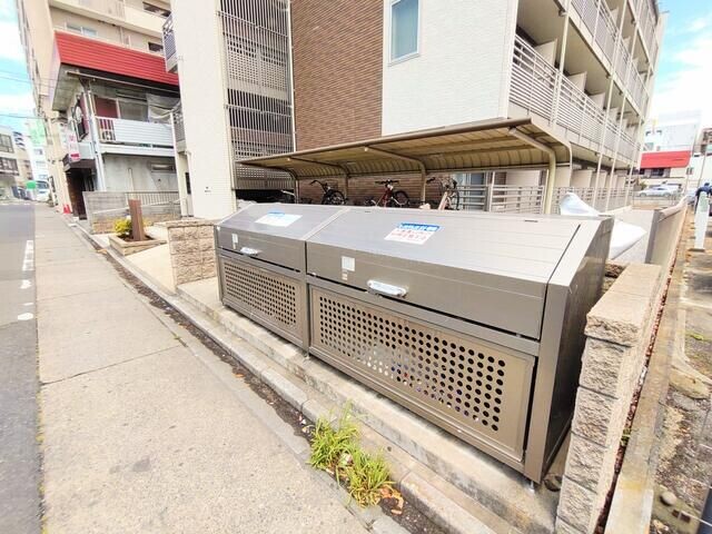 ��ʌ��t�����s�����P���ڂ̃}���V�����̂��̑�