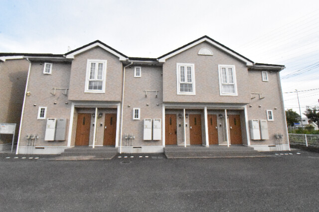 ��ʌ��k�����S�ɓޒ����P���ڂ̃A�p�[�g�̌����O��