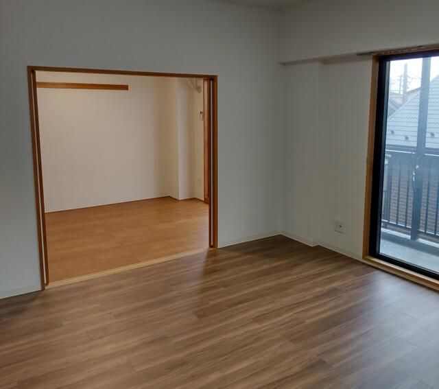 ��ʌ��z�J�s�����P���ڂ̃}���V�����̋��ԁE���r���O