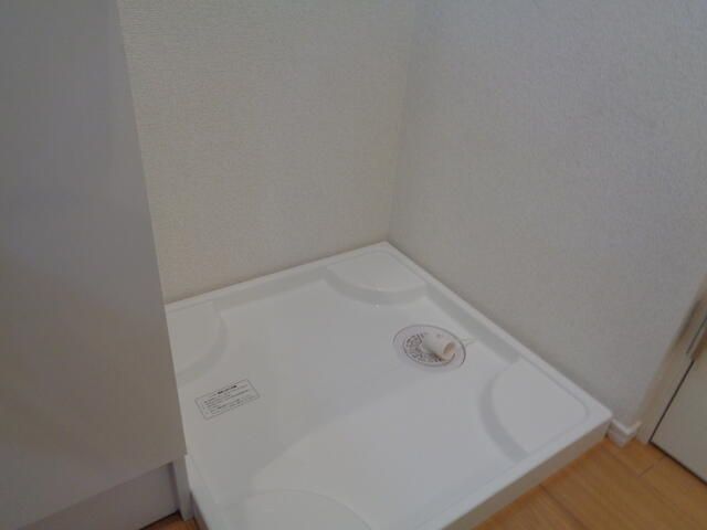 ��ʌ�����s�΋u�P���ڂ̃A�p�[�g�̂��̑�