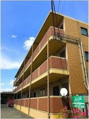 ��ʌ������s�c�˒��̃}���V�����̌����O��