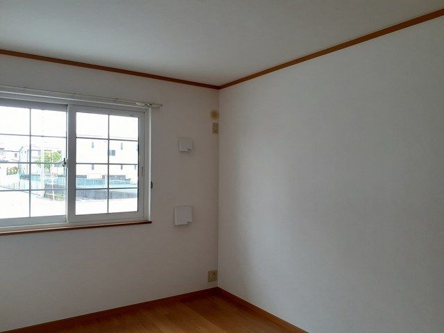 ��ʌ��z�J�s�_�����Q���ڂ̃A�p�[�g�̂��̑������E�X�y�[�X