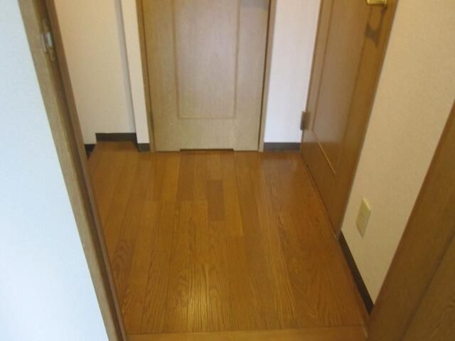 ��ʌ��������܎s���ʏ��R���ڂ̃}���V�����̂��̑������E�X�y�[�X