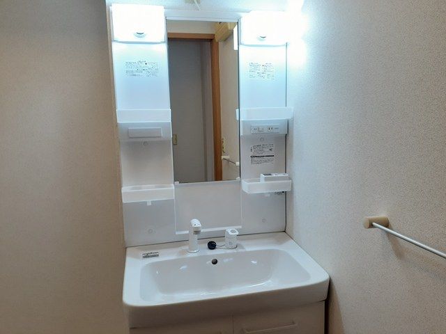 ��ʌ��z�J�s�_�����Q���ڂ̃A�p�[�g�̐��ʏ�