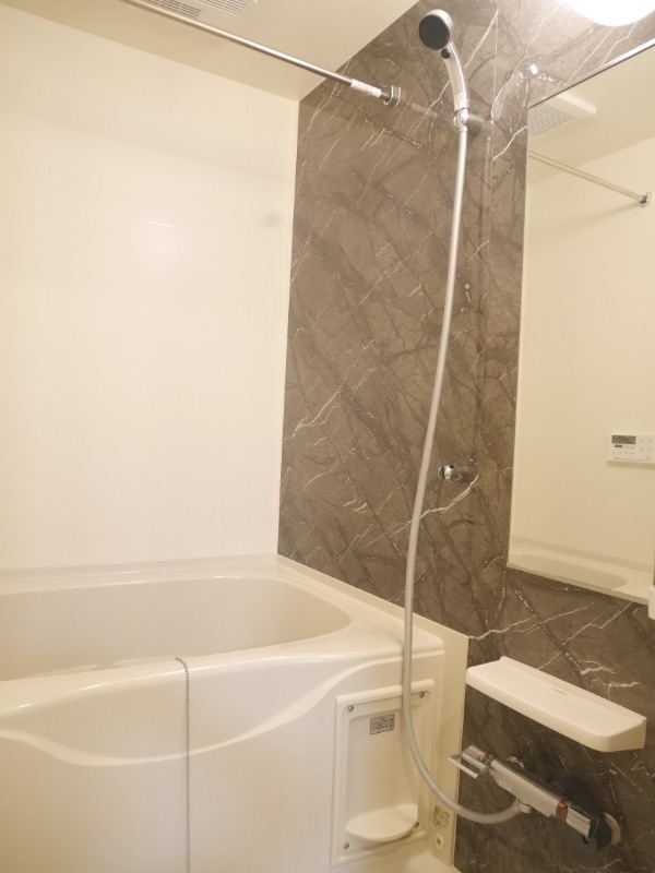 ��ʌ��������܎s��΋搼���T���ڂ̃A�p�[�g�̃o�X