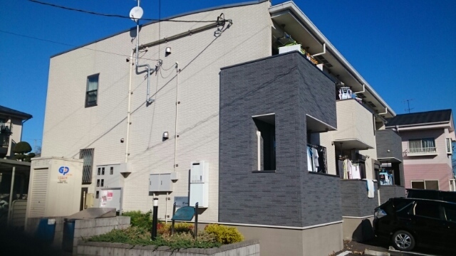 ��ʌ��@�c�s�@�c�T����242�̃A�p�[�g�̌����O��