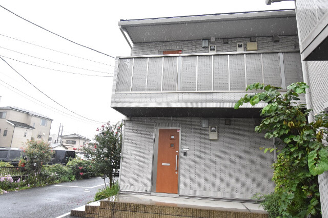 ��ʌ��������܎s��{��听���P���ڂ̃A�p�[�g�̌����O��