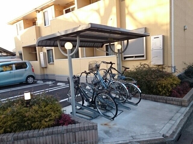 ��ʌ��������܎s�΋�厚�O���̃A�p�[�g�̂��̑�