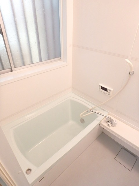 ��ʌ��u�؎s�K���P���ڂ̃A�p�[�g�̃o�X