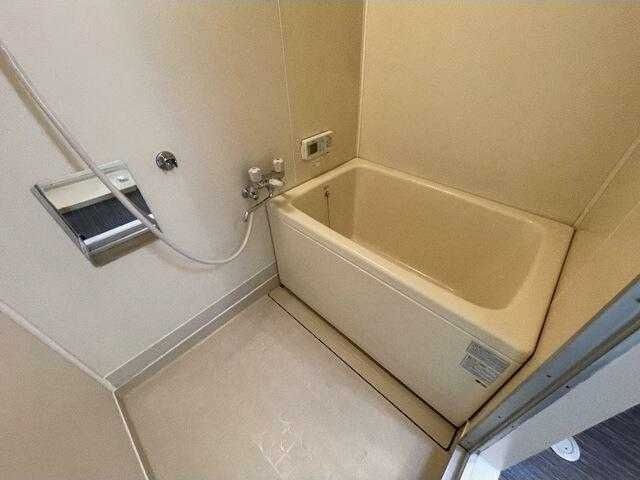 ��ʌ��z�J�s�ԓc�P���ڂ̃}���V�����̃o�X