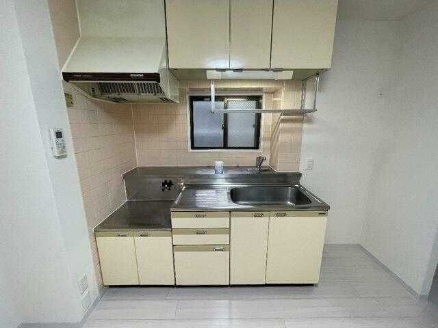 ��ʌ��z�J�s�ԓc�P���ڂ̃}���V�����̃L�b�`��