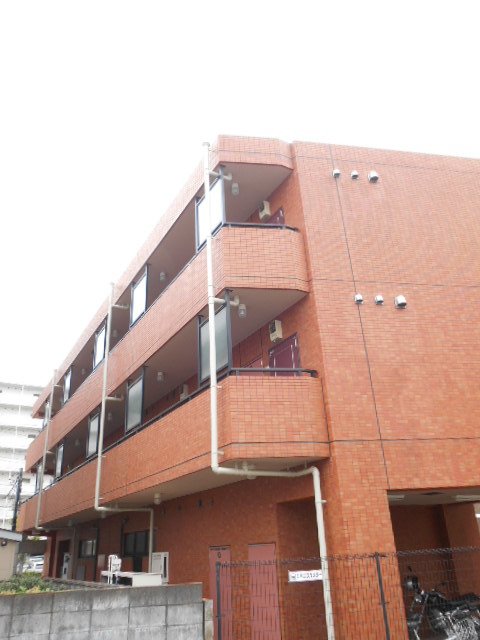 ��ʌ��������܎s�k��y�C���P����11-21�̃}���V�����̌����O��