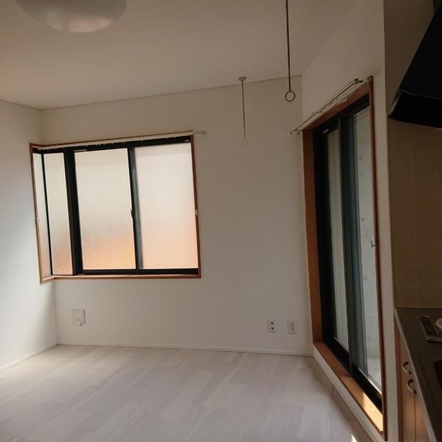 ��ʌ��������܎s�Y�a��̉ƂV���ڂ̃}���V�����̂��̑������E�X�y�[�X