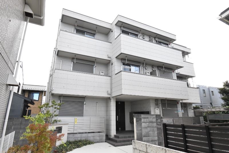 ��ʌ������s�X�쒬2107-5�̃}���V�����̌����O��