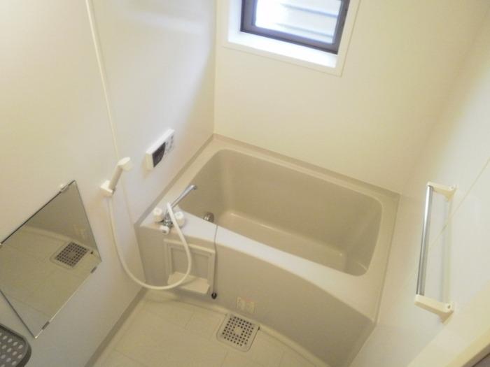 ��ʌ��t�����s���x�̃A�p�[�g�̃o�X