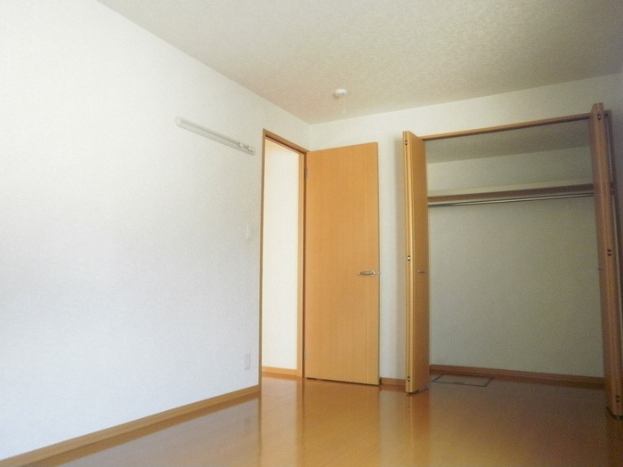 ��ʌ��t�����s���x�̃A�p�[�g�̂��̑������E�X�y�[�X