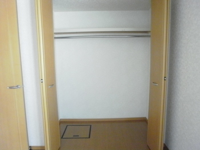 ��ʌ��t�����s���x�̃A�p�[�g�̎��[