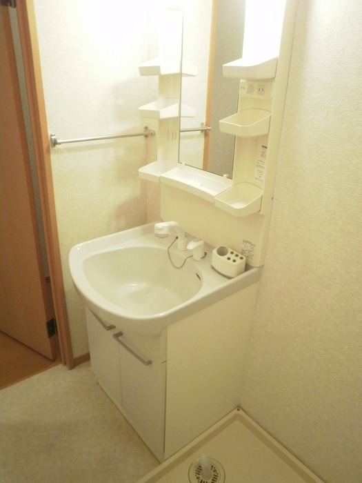 ��ʌ��t�����s���x�̃A�p�[�g�̐��ʏ�