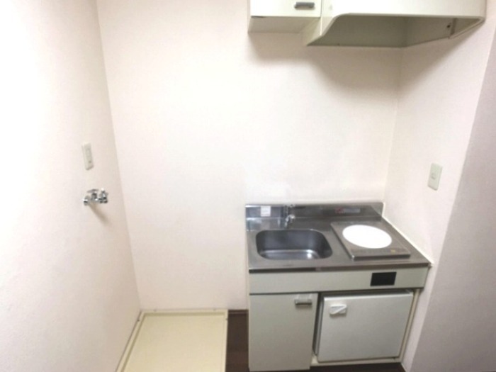 ��ʌ��������܎s�΋擌�Y�a�R���ڂ̃A�p�[�g�̃L�b�`��