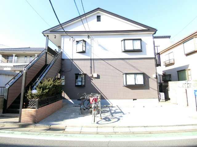 ��ʌ��������܎s�΋擌�Y�a�R����15-11�̃A�p�[�g�̌����O��