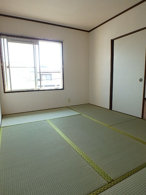 ��ʌ�����s�厚�����̃A�p�[�g�̂��̑������E�X�y�[�X