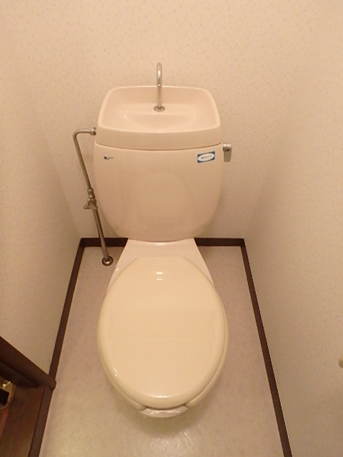 ��ʌ�����s�厚�����̃A�p�[�g�̃g�C��