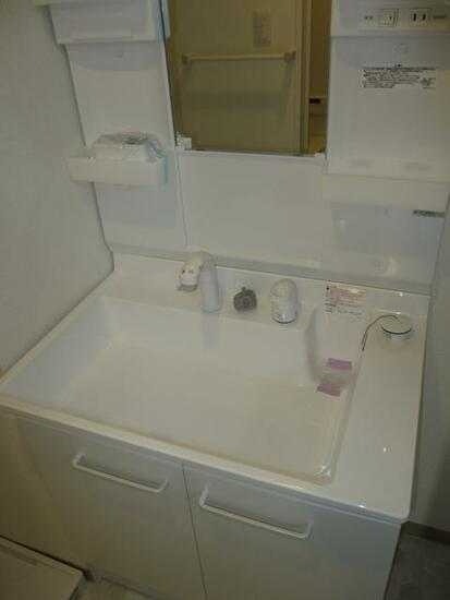 ��ʌ��������܎s������{�����P���ڂ̃}���V�����̐��ʏ�