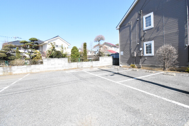 ��ʌ��������܎s������厚���V��̃A�p�[�g�̒��ԏ�