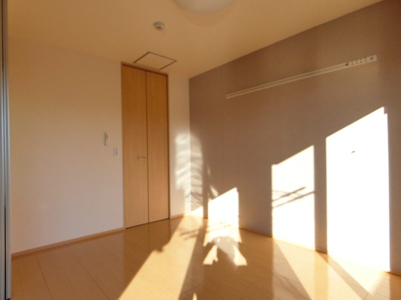 ��ʌ��������܎s�k��y�C���Q���ڂ̃A�p�[�g�̂��̑������E�X�y�[�X