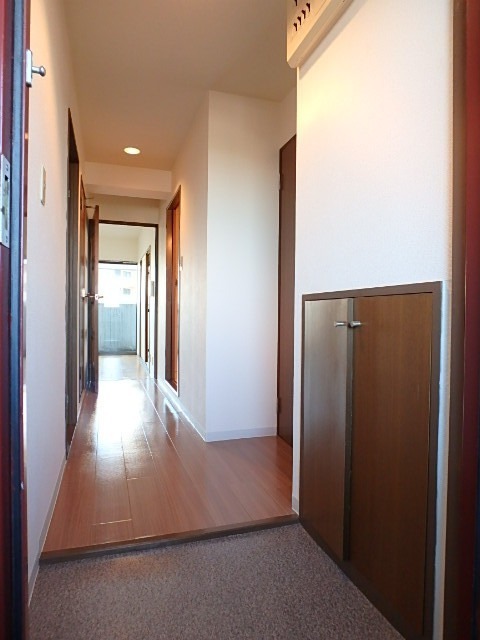 ��ʌ��������܎s�k��y�C���Q���ڂ̃}���V�����̌���