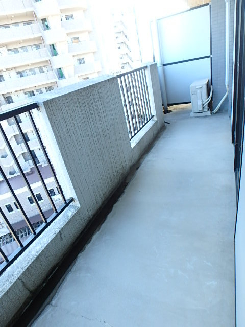 ��ʌ��������܎s�k��y�C���Q���ڂ̃}���V�����̃o���R�j�[