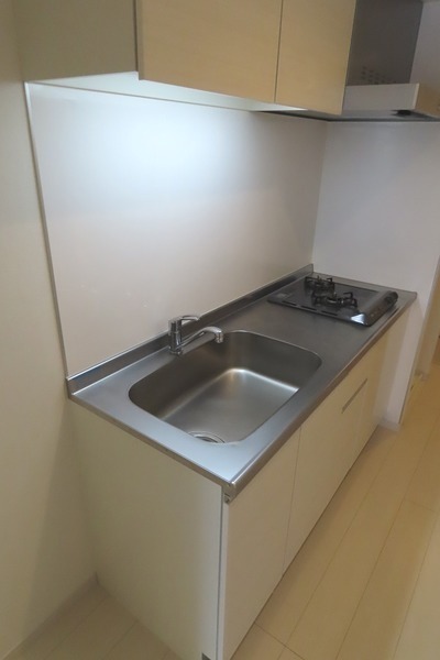 ��ʌ�����s�����P���ڂ̃A�p�[�g�̃L�b�`��