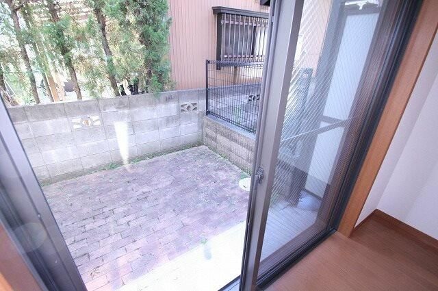 ��ʌ�����s�˒������̃A�p�[�g�̂��̑�