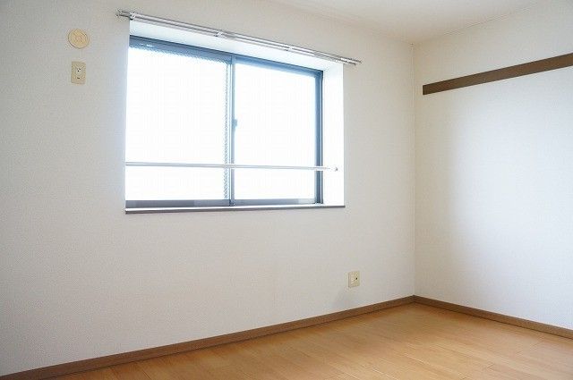 ��ʌ�����s��c�{�̃}���V�����̋��ԁE���r���O