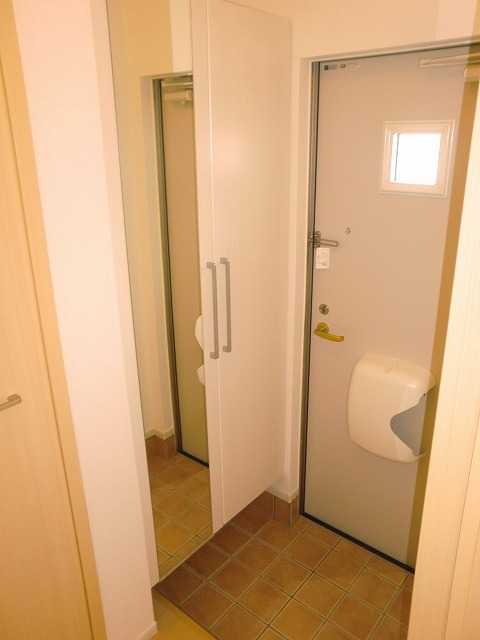 ��ʌ��������܎s�k��g�쒬�Q���ڂ̃A�p�[�g�̌���