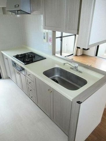 ��ʌ������s�����Q���ڂ̃}���V�����̃L�b�`��