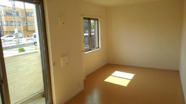 ��ʌ��������܎s����厚��c�{�̃A�p�[�g�̋��ԁE���r���O