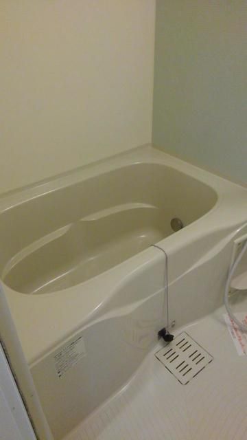 ��ʌ��������܎s����厚��c�{�̃A�p�[�g�̃o�X