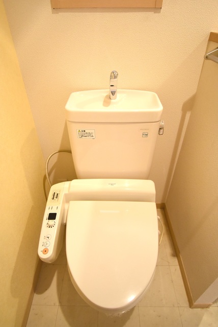 ��ʌ��������܎s�����擌��{�Q���ڂ̃A�p�[�g�̃g�C��