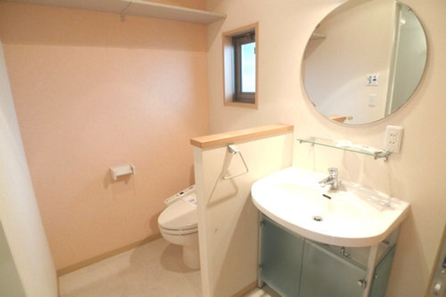 ��ʌ��������܎s�����擌��{�Q���ڂ̃A�p�[�g�̐��ʏ�