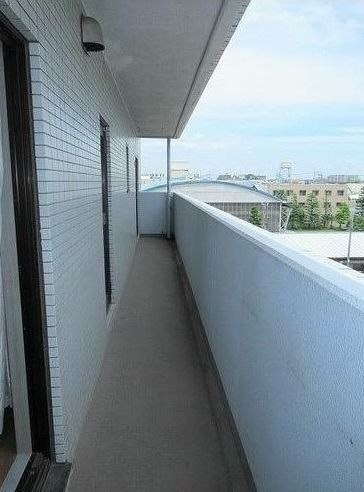 ��ʌ������s�����Q���ڂ̃}���V�����̃o���R�j�[