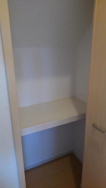 ��ʌ��������܎s����厚��c�{�̃A�p�[�g�̎��[