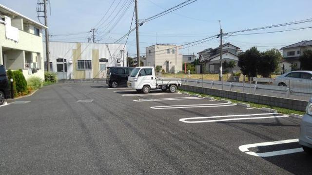 ��ʌ��������܎s����厚��c�{�̃A�p�[�g�̒��ԏ�