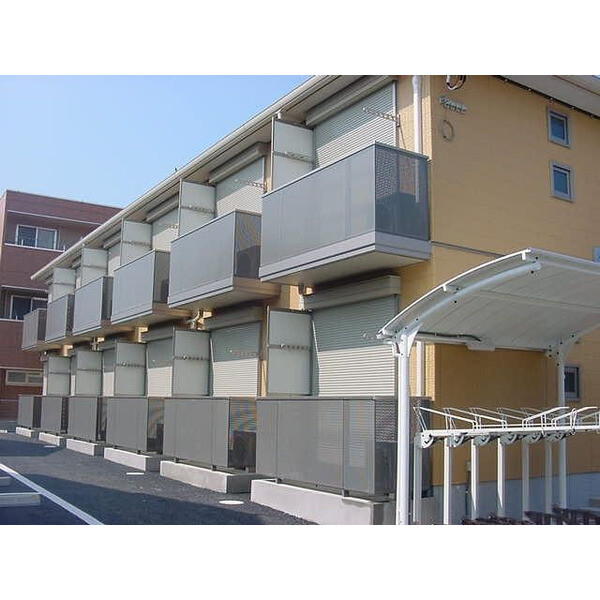 ��ʌ��z�J�s�k�z�J�Q���ڂ̃A�p�[�g�̌����O��