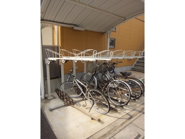 ��ʌ��z�J�s�k�z�J�Q���ڂ̃A�p�[�g�̂��̑�