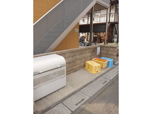 ��ʌ��z�J�s�k�z�J�Q���ڂ̃A�p�[�g�̂��̑�