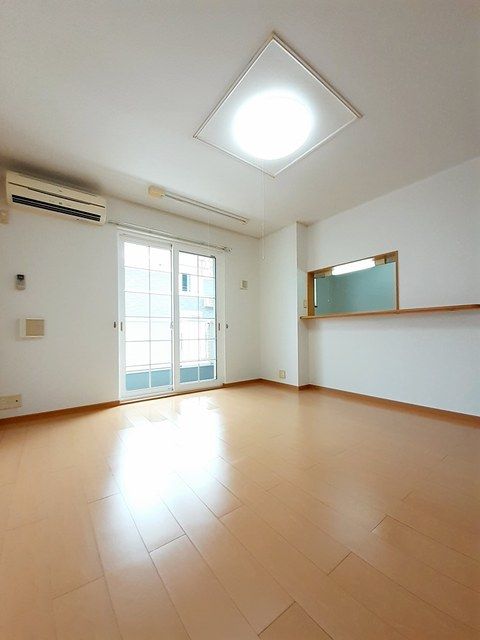 ��ʌ��@�c�s���V�h�T���ڂ̃A�p�[�g�̋��ԁE���r���O